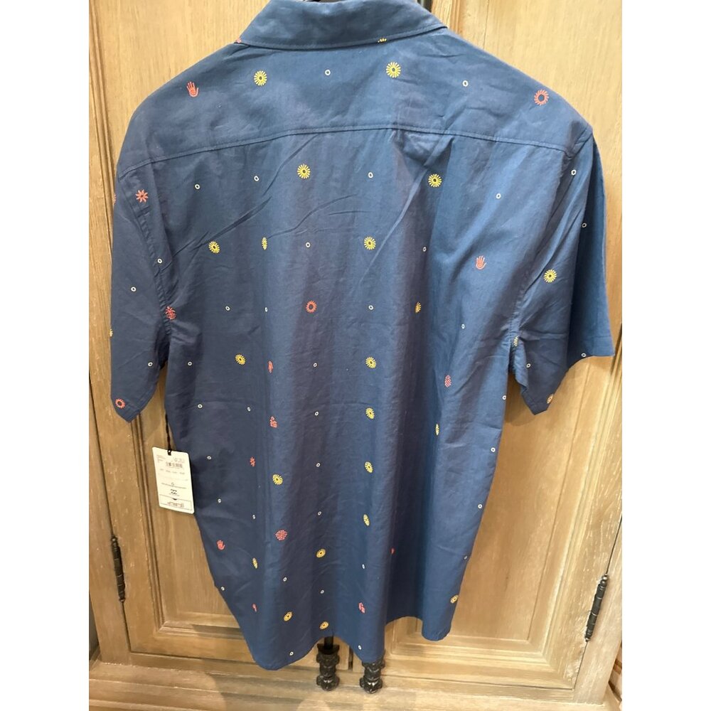 Billabong Sundays Surf Men's Button front Shirt Blue design NEW size SMALL - Picture 6 of 6